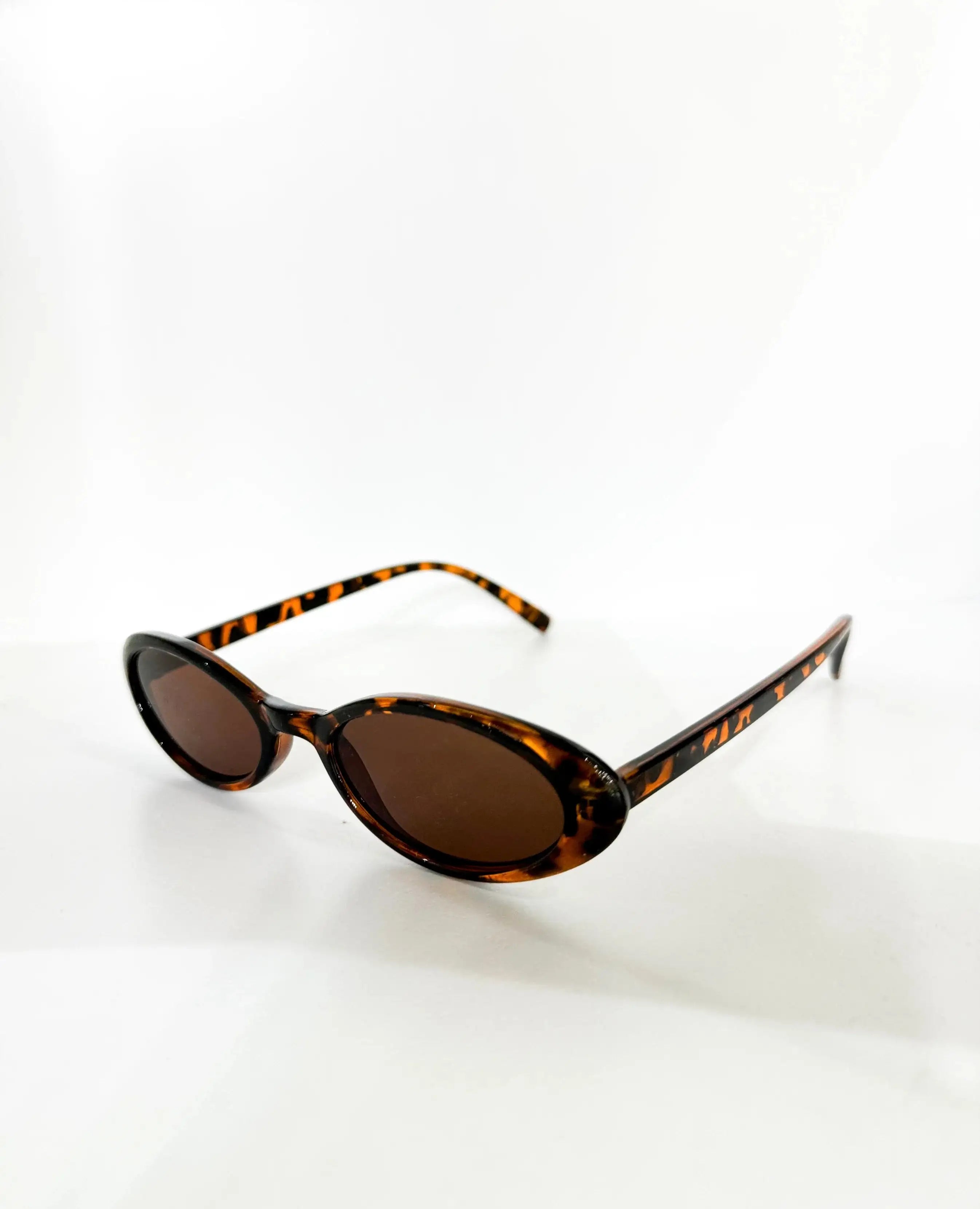 Lentes de sol - Juliet Negro.