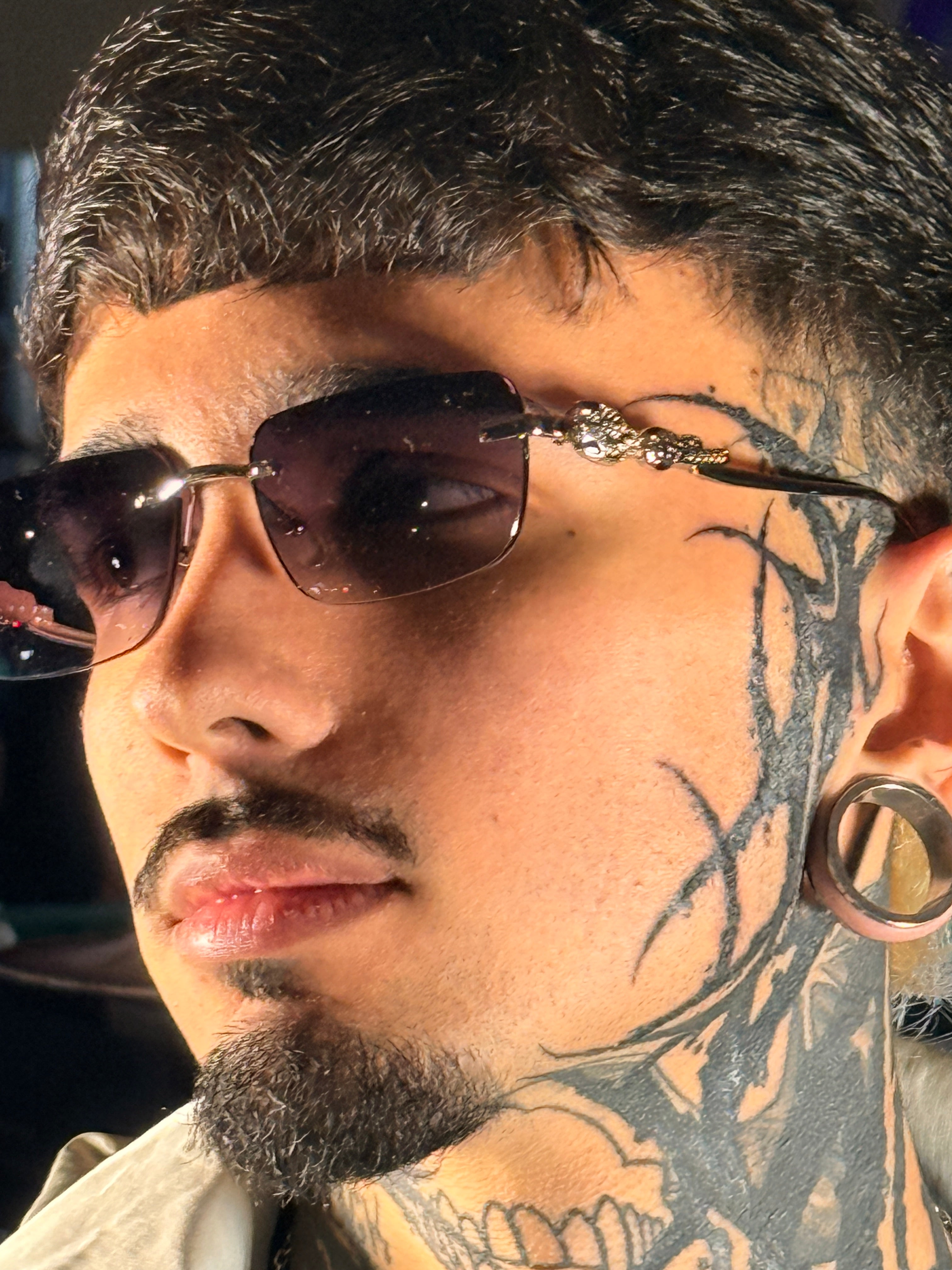Lentes de sol - Akon.
